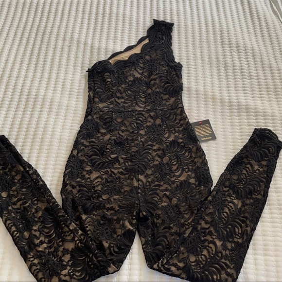BEBE ONE SHOULDER LACE CATSUIT - Picture 2 of 4